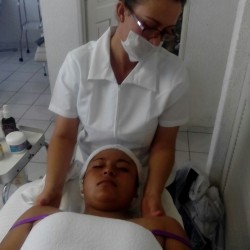 Academia de Belleza y Cosmetologia Venus img-21