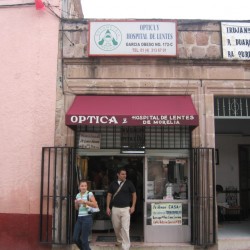 Optica y Hospital de Lentes img-0